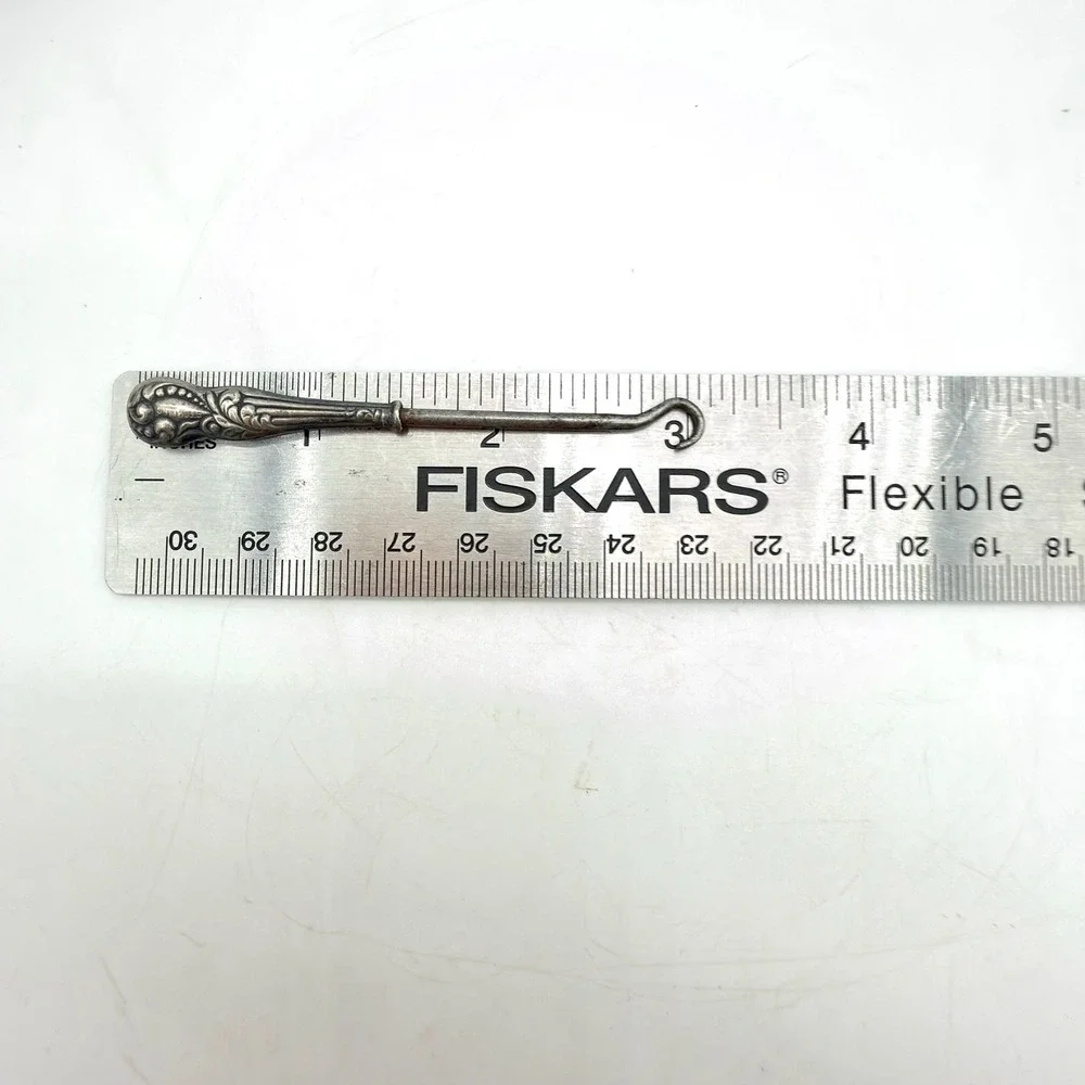 Antique Sterling Silver Button Hook Ornate Floral Scroll Handle Tool‎